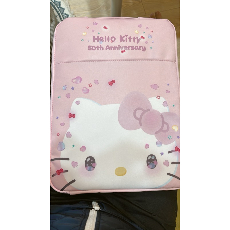 近全新 7-11 HELLO KITTY 50週年 限量手提筆電包