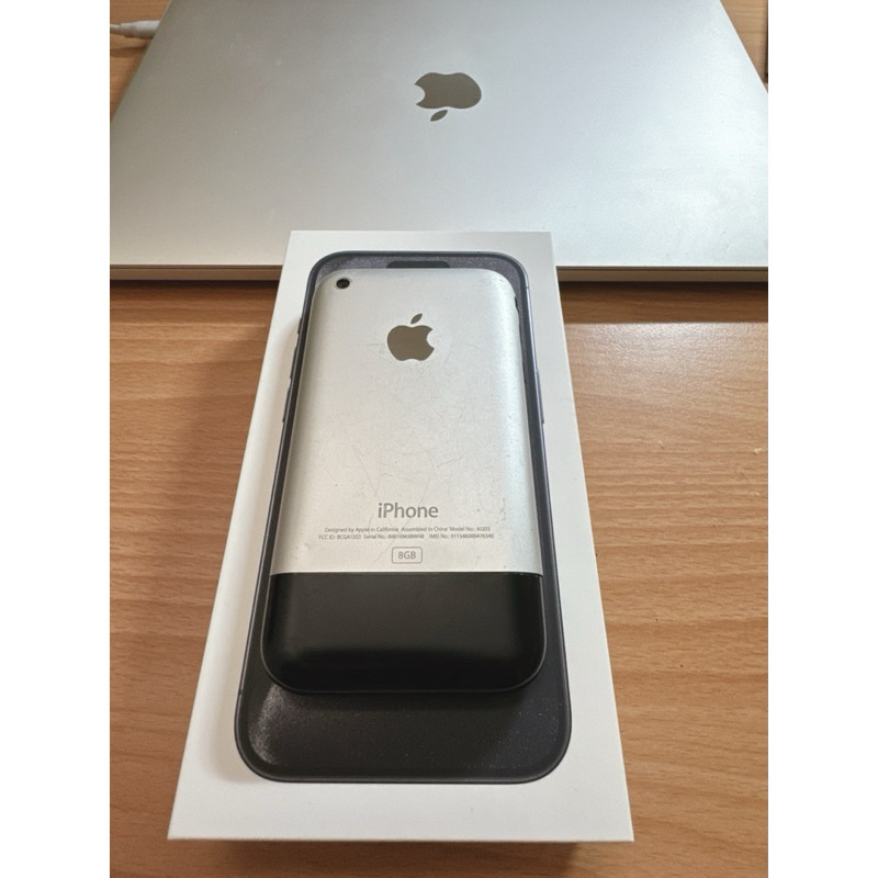 iPhone 2G 8GB