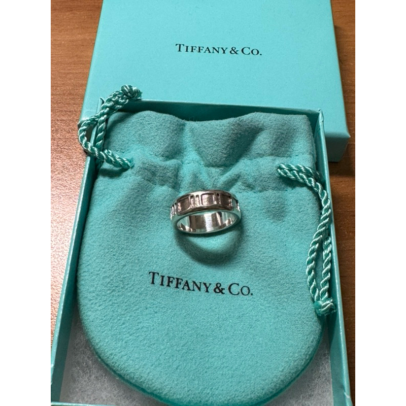 Tiffany &amp; co. 蒂芬尼Atlas 羅馬數字925 真品純銀戒指，戒圍內徑約1.65 公分