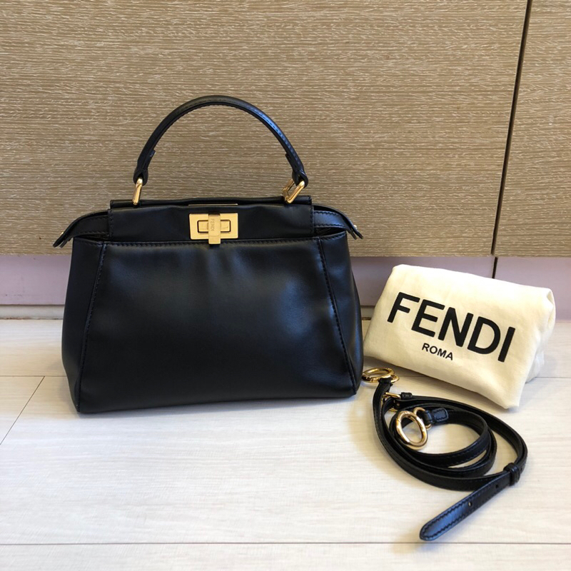 Fendi Peekaboo mini 黑色金釦手提包/肩背包