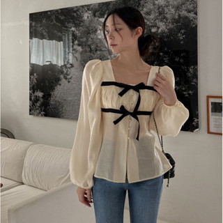 Winni Shop✈️正韓 方領蝴蝶結公主袖上衣 襯衫 泡泡袖 澎袖 雪紡襯衫 甜美風 氣質款 韓國官網 女裝