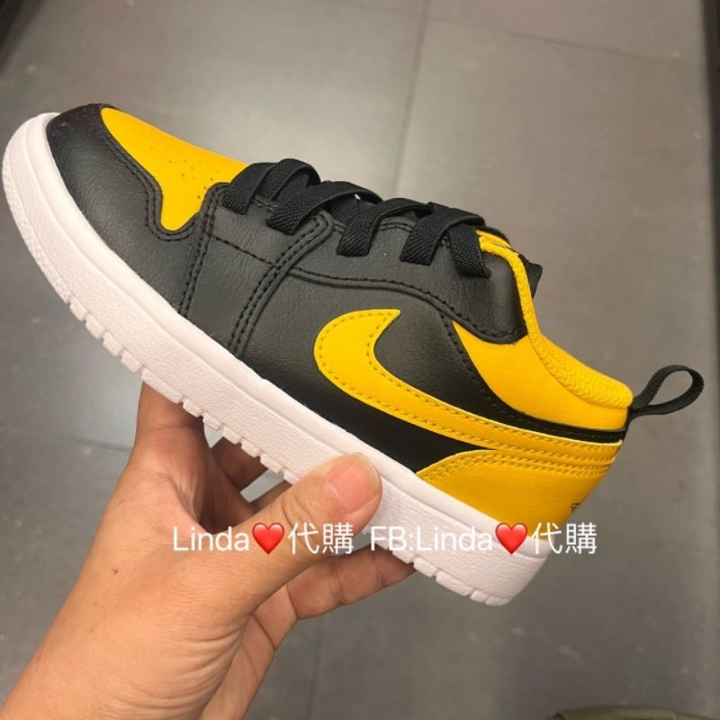 Linda❤️代購 Nike Jordan 1 小童 低筒 籃球鞋 童鞋 DR9748 鞋帶 黃色 黑色 撞色