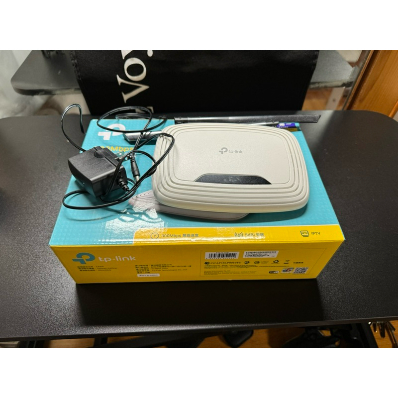 TP-LINK TL-WR841N 300Mbps 無線路由器