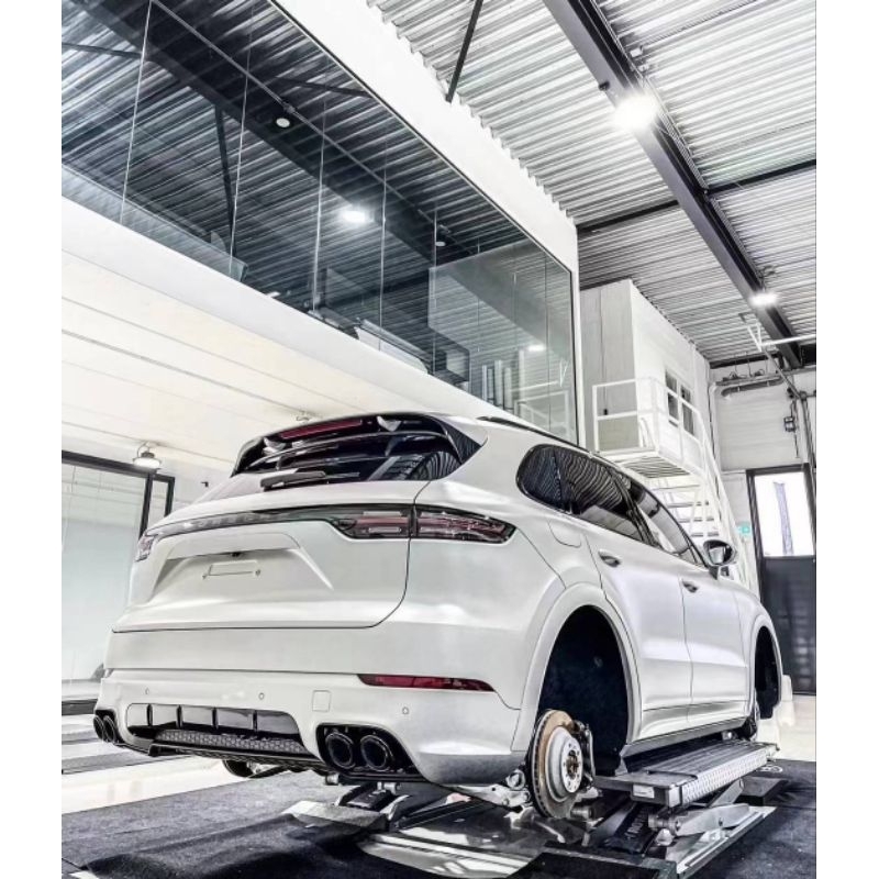 #Porsche cayenne coupe/SUV .1/.2通用SD後下巴，密合度保證，歡迎詢問。