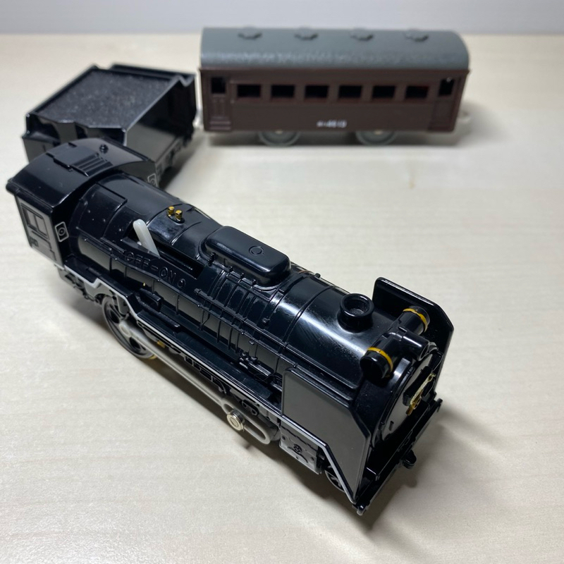 Tomy Plarail 鐵道王國S-28 附車頭燈D51 200號機蒸汽機車（D51200）