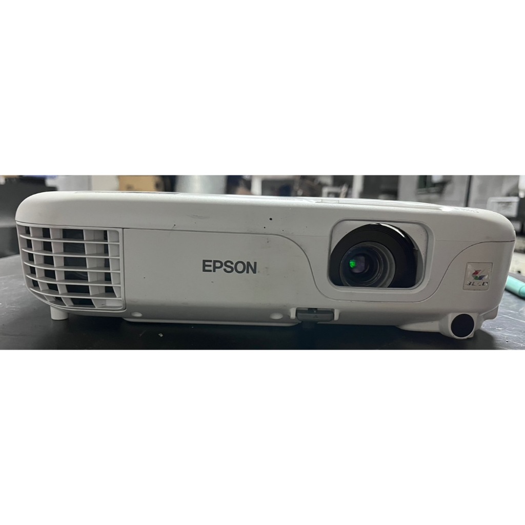 【博愛168二手3C】二手EPSON EB-S02 投影機 / 2600流名