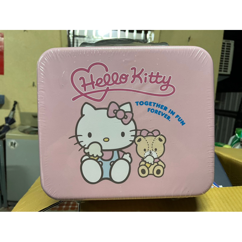 正版現貨Hello Kitty  手提密碼鎖 行李箱