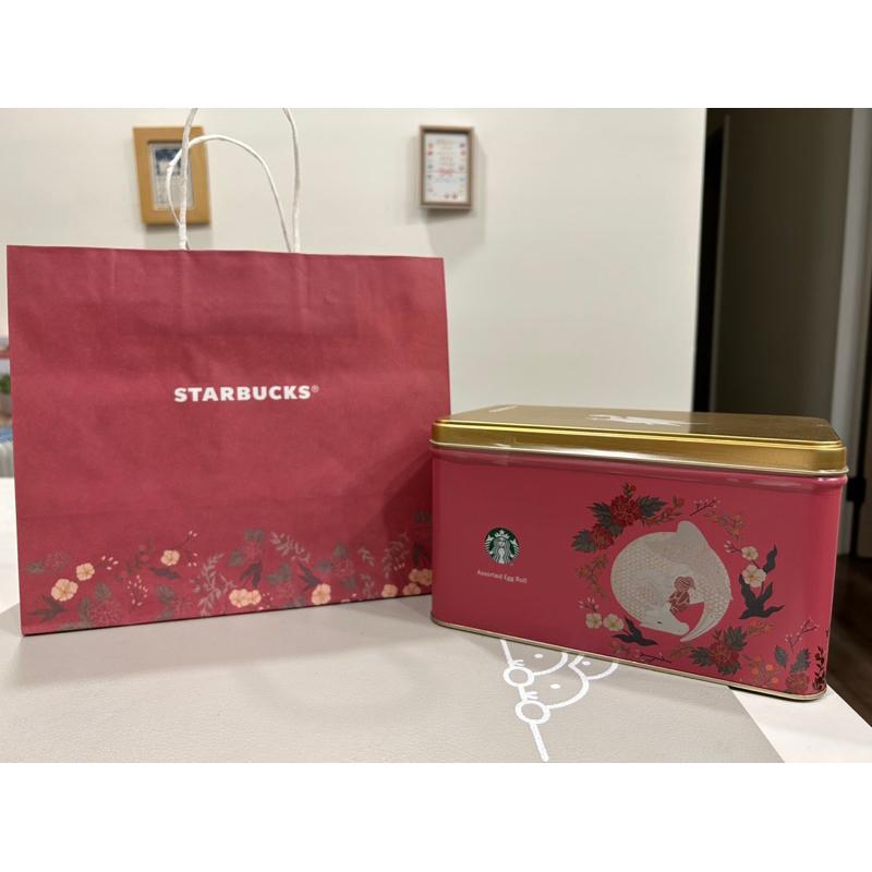 全新現貨 STARBUCKS 星巴克 臻選綜合蛋捲禮盒 🎁 新年 過年 年節 禮盒（2024/09/06到期）附紙袋