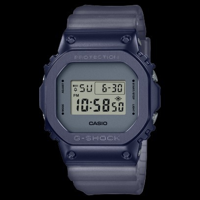 []錶子$行頭[] CASIO G-SHOCK 夜迷霧 霧灰藍 金屬錶殼 半透明錶帶 - (GM-5600MF-2)