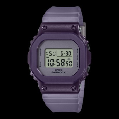 []錶子$行頭[] CASIO G-SHOCK 經典方型 金屬錶殼 半透明錶帶 電子錶-紫 (GM-S5600MF-6)