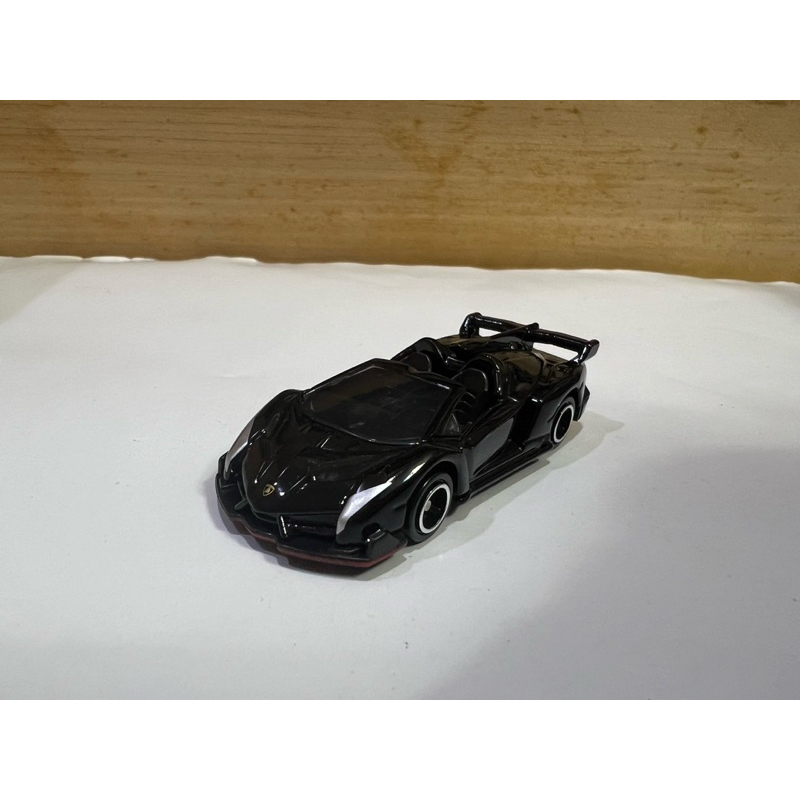 多美小汽車 tomica Lamborghini veneno Roadster