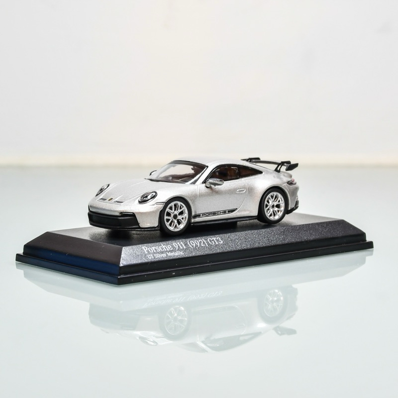 【台南現貨】全新 1/64 MINICHAMPS Porsche 992 GT3 GT銀 保時捷 模型車 里歐模玩