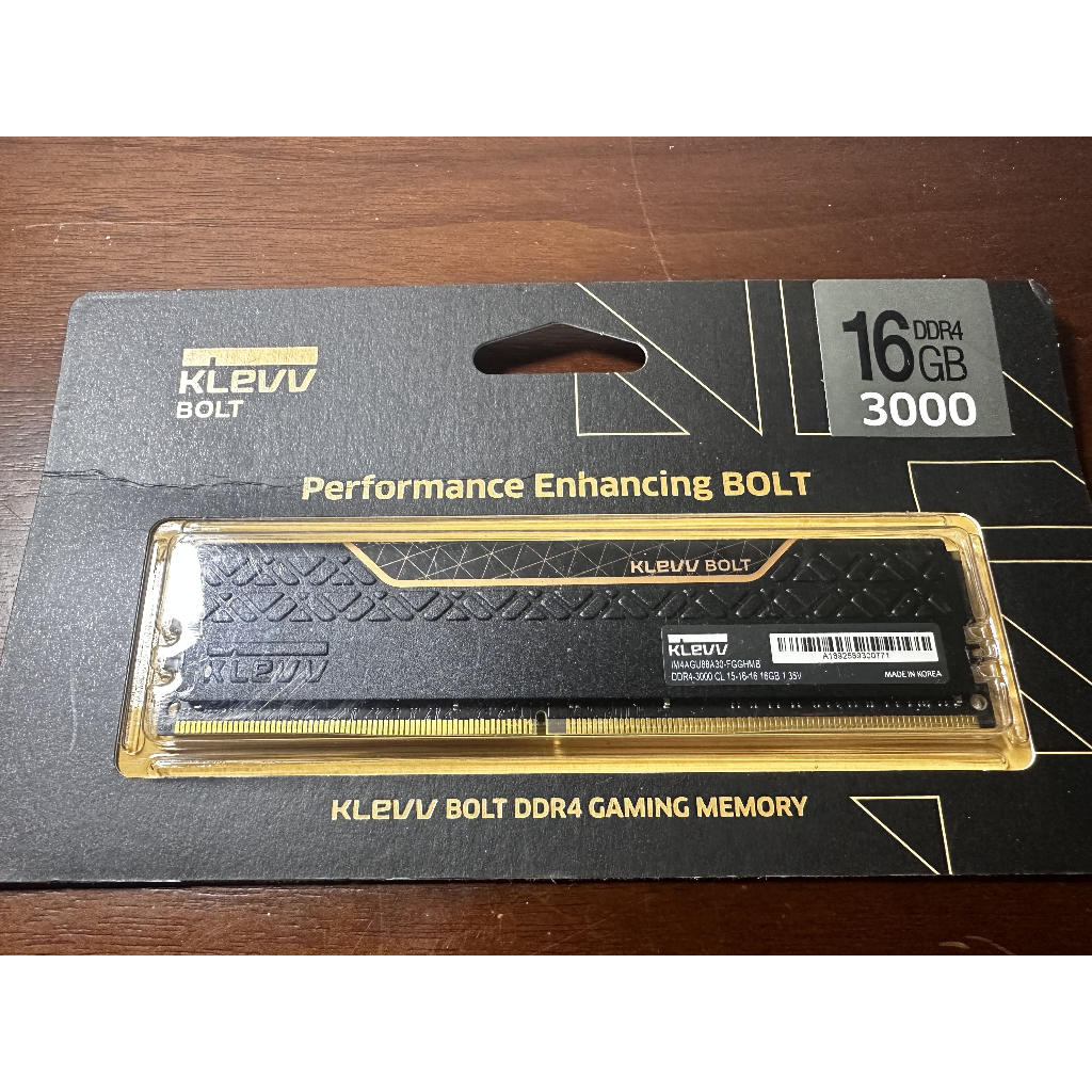 二手良品 自售 科賦 KLEVV BOLT DDR4-3000 16GB 盒裝 另有主板 CPU組合優惠