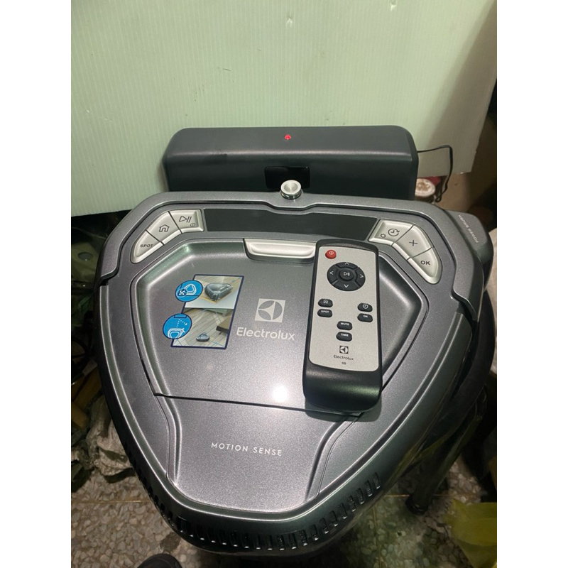 掃地機器人 伊萊克斯 ERV5210TG 現貨全新 Electrolux 特價 媽媽 貓狗 寵物 吸塵器