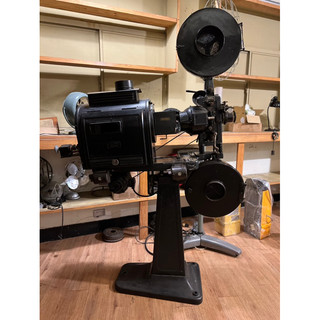 1930年德國🇩🇪蔡司ZEISS 碳棒 35釐米 電影放映機 放影機 道具出租