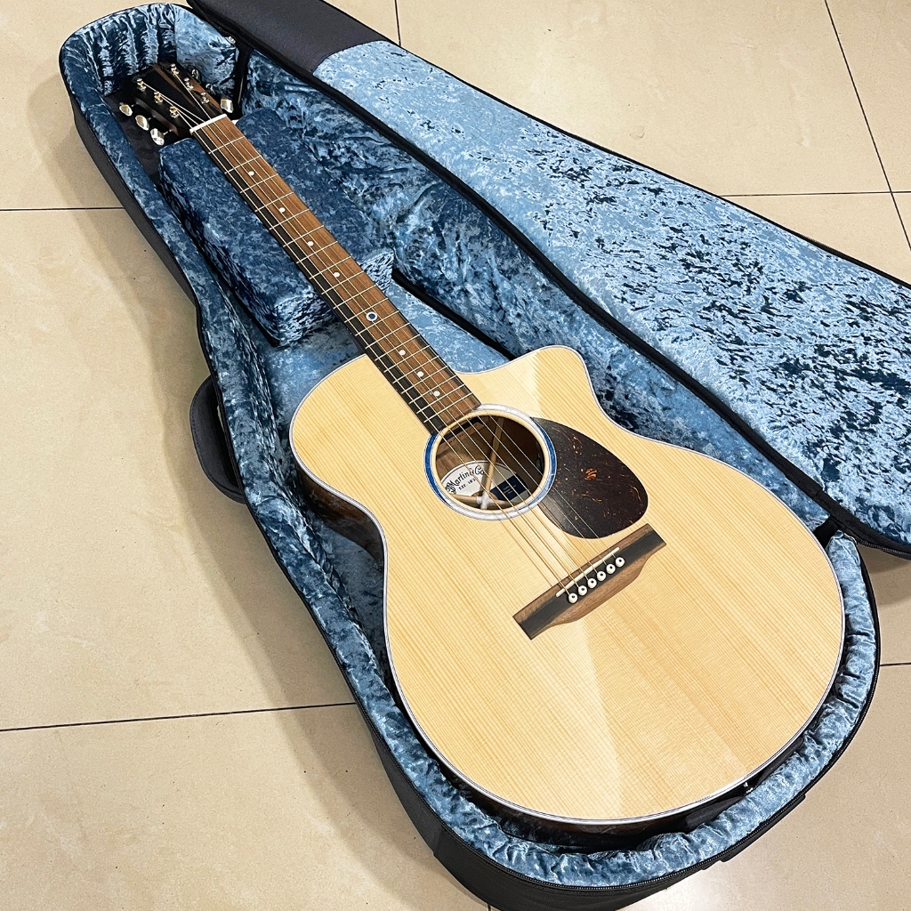 二手寄售 Martin SC-13E 馬丁吉他 獨創琴身 革命性的缺角設計 絕佳的手感 現琴在新竹店【民風樂府】