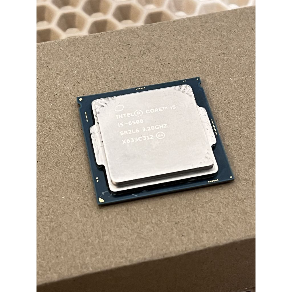 【二手】Intel i5-6500 含風扇 4核4線 1151腳位 基礎時脈3.20 GHz 最大超頻 3.60 GHz