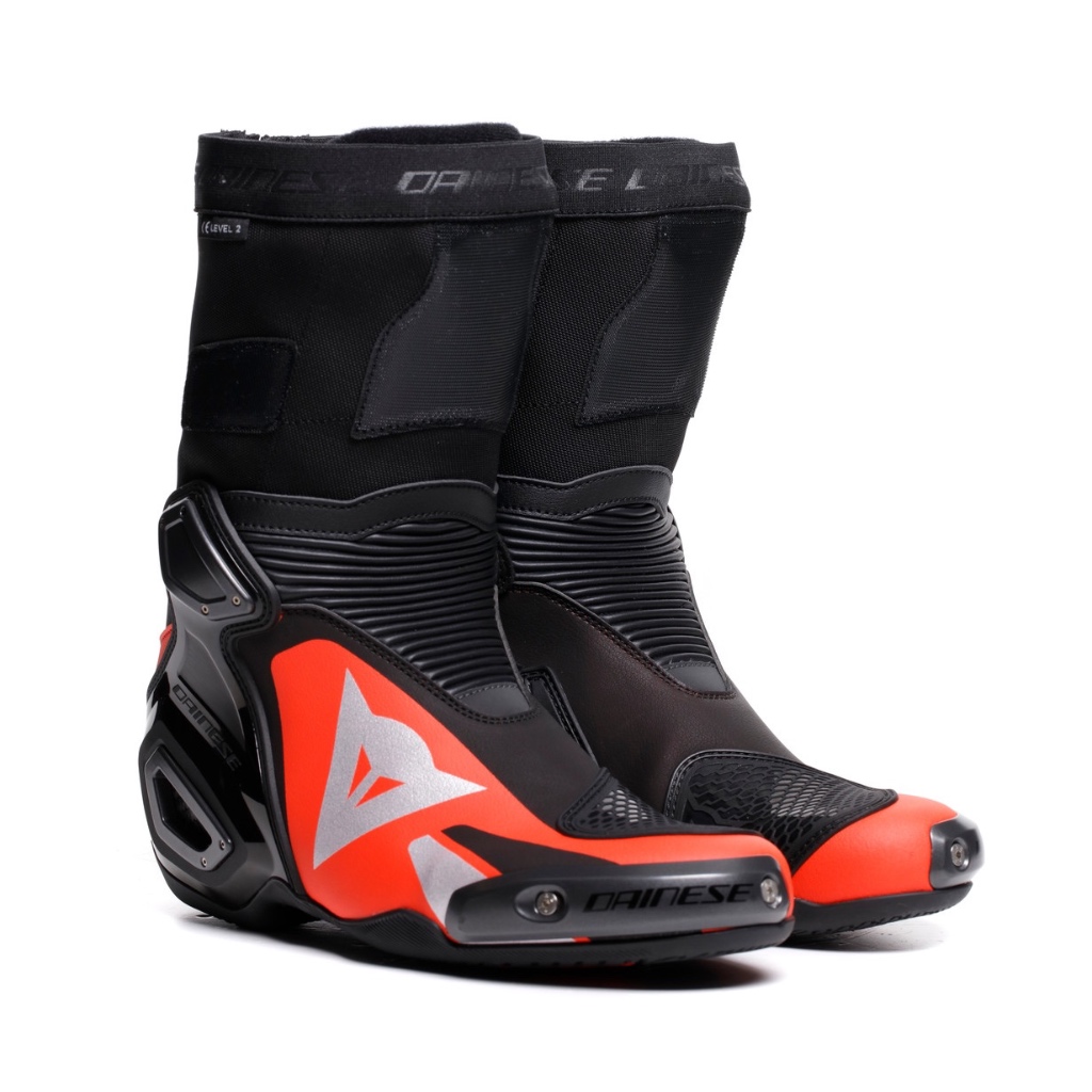 任我行騎士部品 Dainese AXIAL 2 BOOTS 黑螢光紅 內靴 車靴 丹尼斯 碳纖維 長靴 賽道 頂級 龍骨