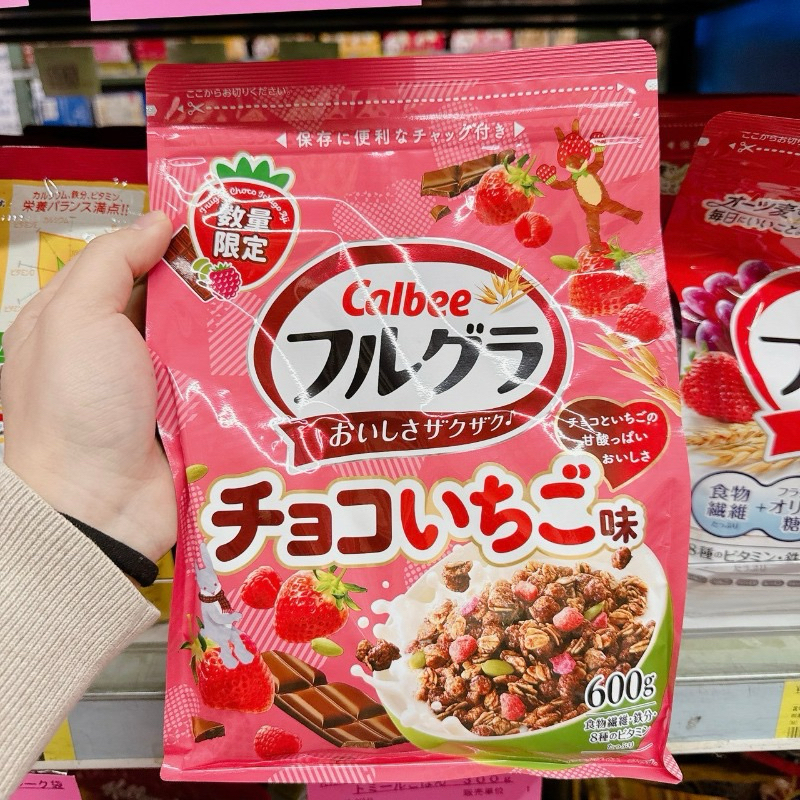 日本🇯🇵 Calbee 草莓巧克力燕麥麥片600g