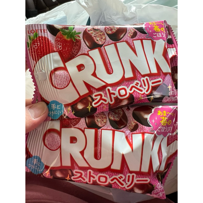 L日本 🇯🇵 Lotte Crunky草莓脆脆巧克力 現貨