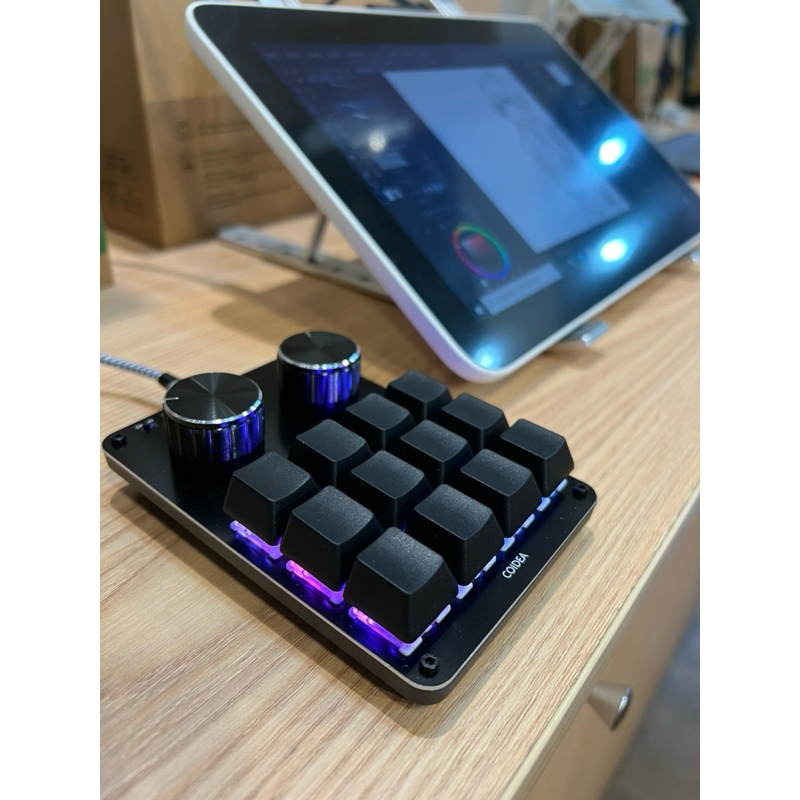 COIDEA 2旋鈕12鍵 可自定義小鍵盤 多功能鍵盤 熱插拔 可換鍵帽鍵軸 RGB背光