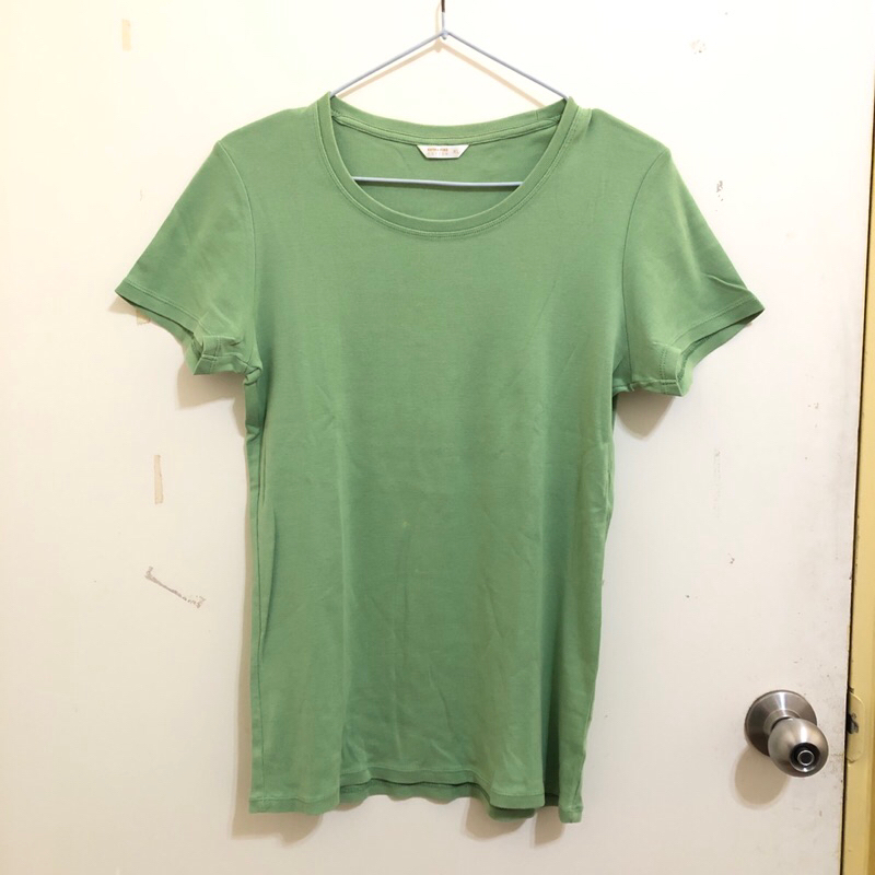 uniqlo女生圓領短袖淺綠色棉質T恤XL號素T