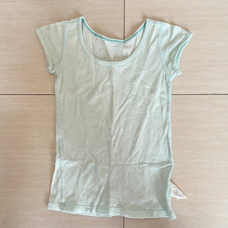 【二手】 UNIQLO 綠色 90 新生兒 寶寶 嬰兒 兒童 幼兒 春 夏 短袖 衣服 上衣