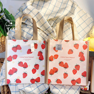 日本代購-[現貨]🍓不織布手提袋/草莓季♡草莓/水果圖案/購物袋/隨身袋/書袋/輕巧提袋/便當袋/環保袋〔媽咪樹代購〕