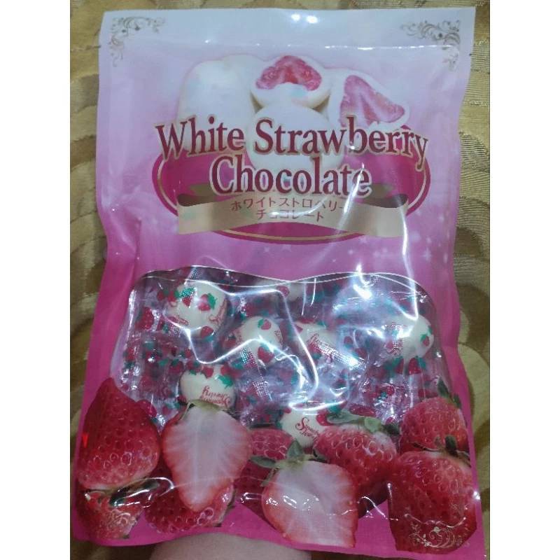 CP值爆表😍 現貨 🇯🇵日本限定草莓白色巧克力🍓