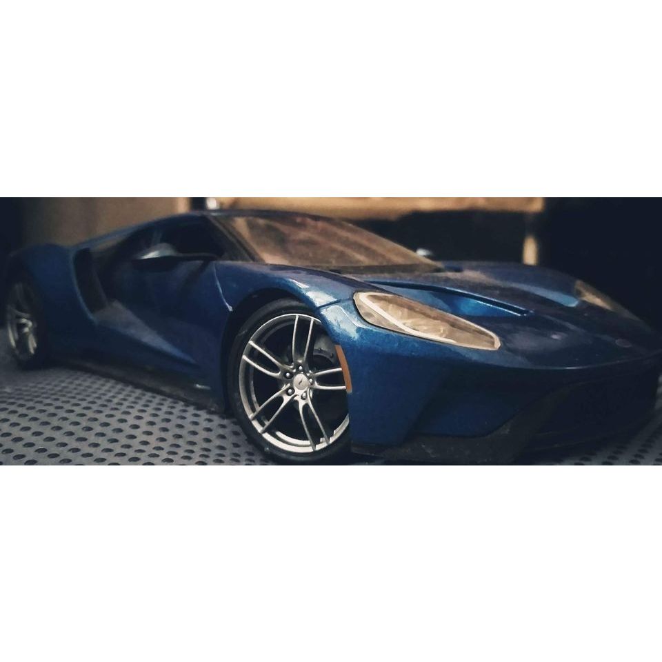 Maisto Ford GT 2015 1/18 模型車