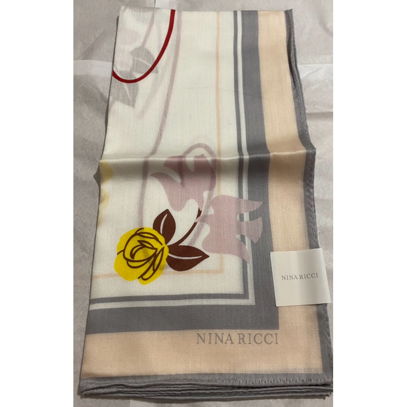 日本手帕  擦手巾 Nina ricci  no.104-7 57cm 大尺寸可當領巾