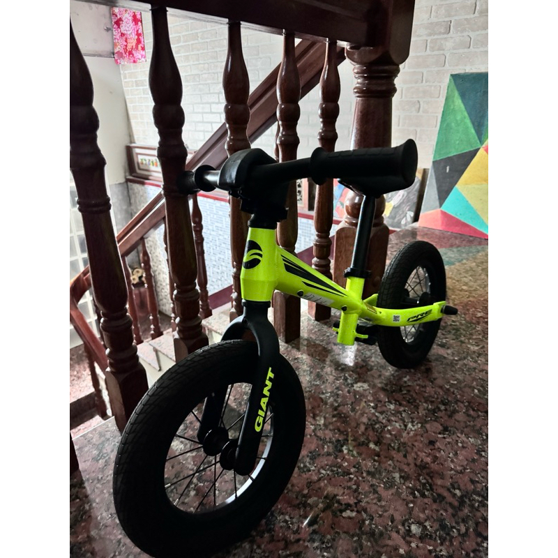 GIANT PushBik 競速型 兒童滑步車 鋁合金車架 輕量化 捷安特