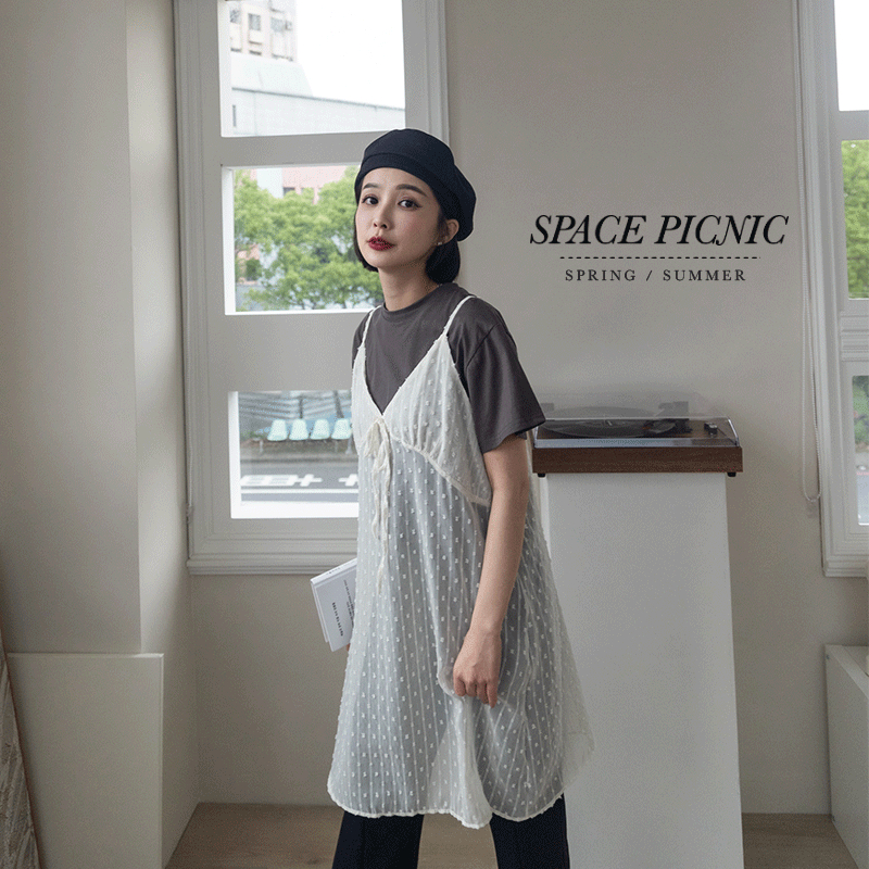 [明天出貨] Space Picnic｜立體花紋透膚紗洋裝罩衫-1掃(現貨)【C24031015】