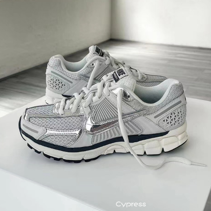 【Cypress】Nike Zoom Vomero 5 金屬銀 灰銀 白銀 灰白 液態銀 FD0884-025