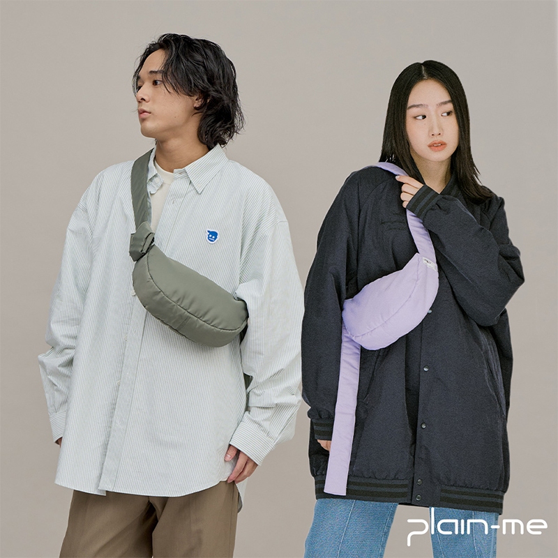 【plain-me】寬帶鋪棉小型半月包 PLN3037-242 &lt;男女款 包包 側背包 斜背包 和尚包 斜挎包&gt;