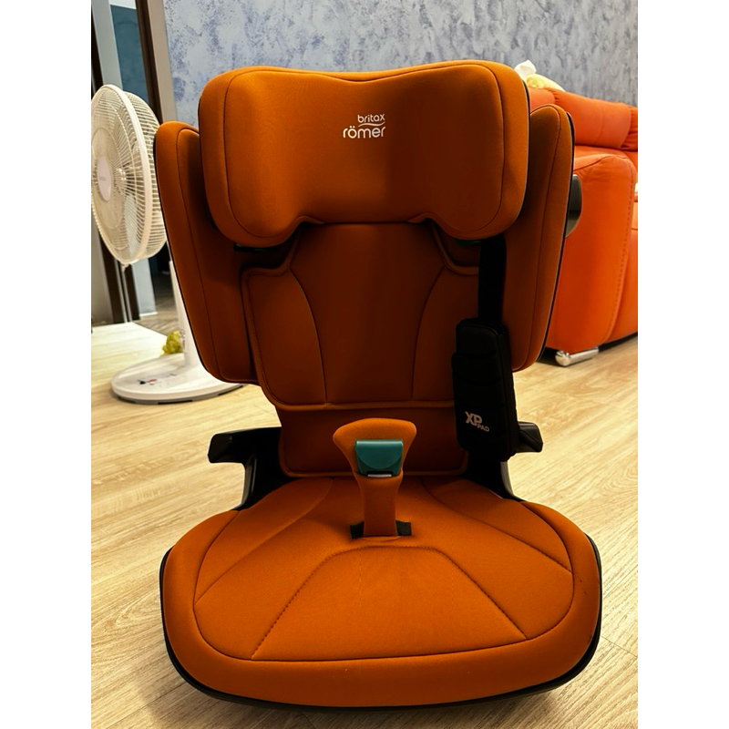 九成五新🩵英國Britax Römer成長型汽座 kidfix i-size