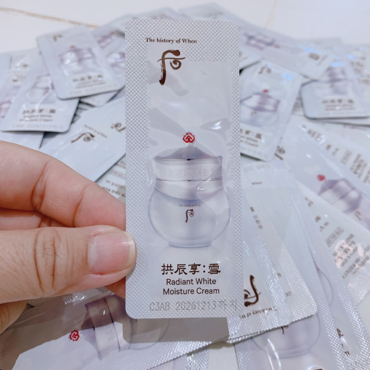 BOX🇰🇷﹝現貨﹞Whoo 后 拱辰享雪玉凝水份膏小樣 試用包