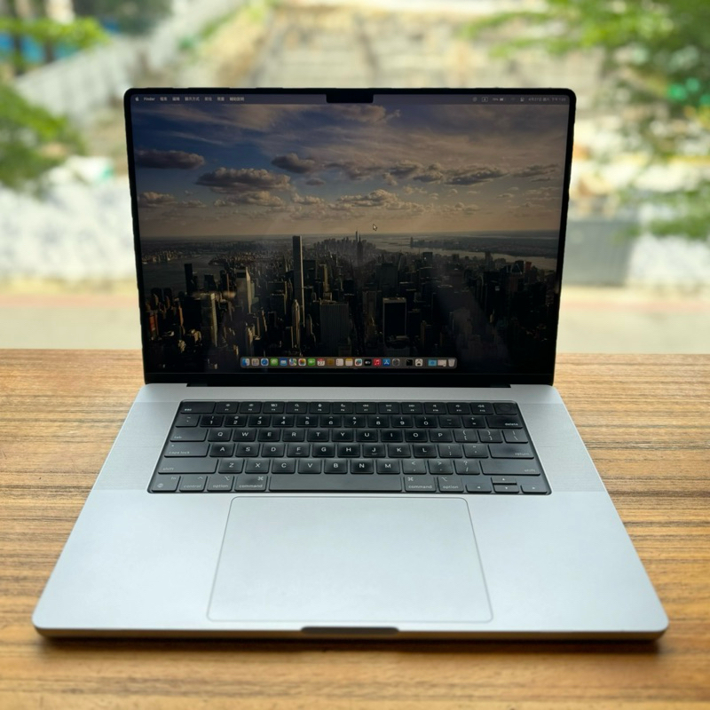 （不議價）MacBook pro 16吋 M1 Pro 16g+512g 太空灰 極新無傷