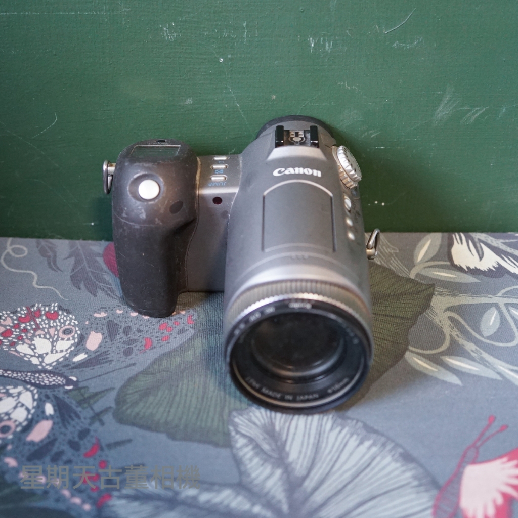 【星期天古董相機】不能用的CANON相機 零件機 擺飾 道具