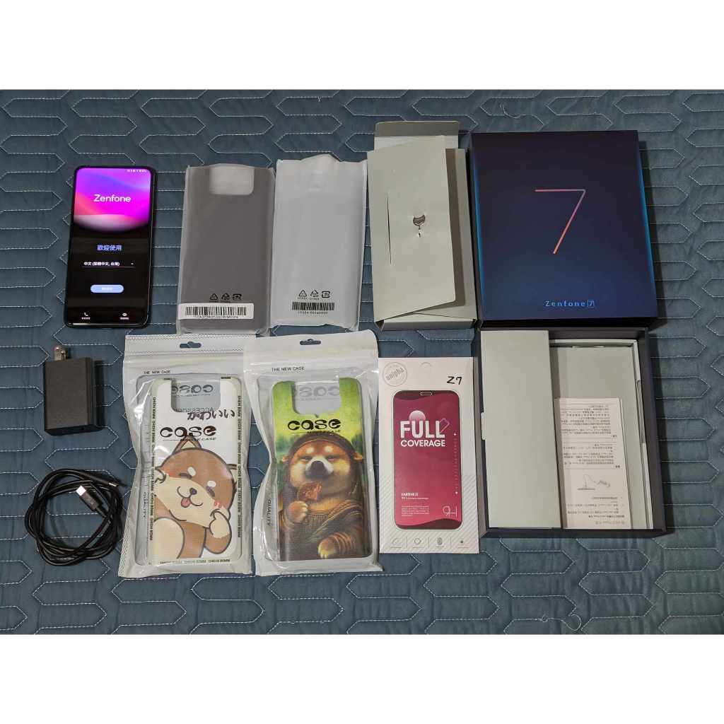 ASUS ZenFone 7 ZS670KS 6GB/128GB-二手機(送保護貼+手機殼)