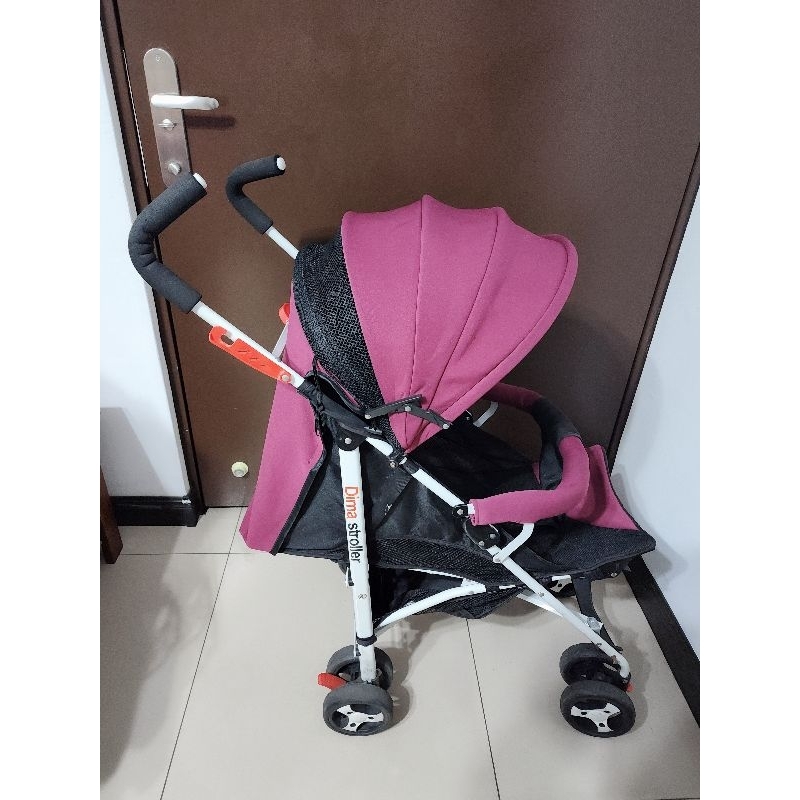 二手Dima stroller嬰兒推車，傘狀折疊，折疊後可放在機車踏板
