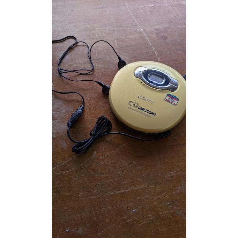 SONY D-E660 WALKMAN CD 隨身聽簡配單機+線控+耳機