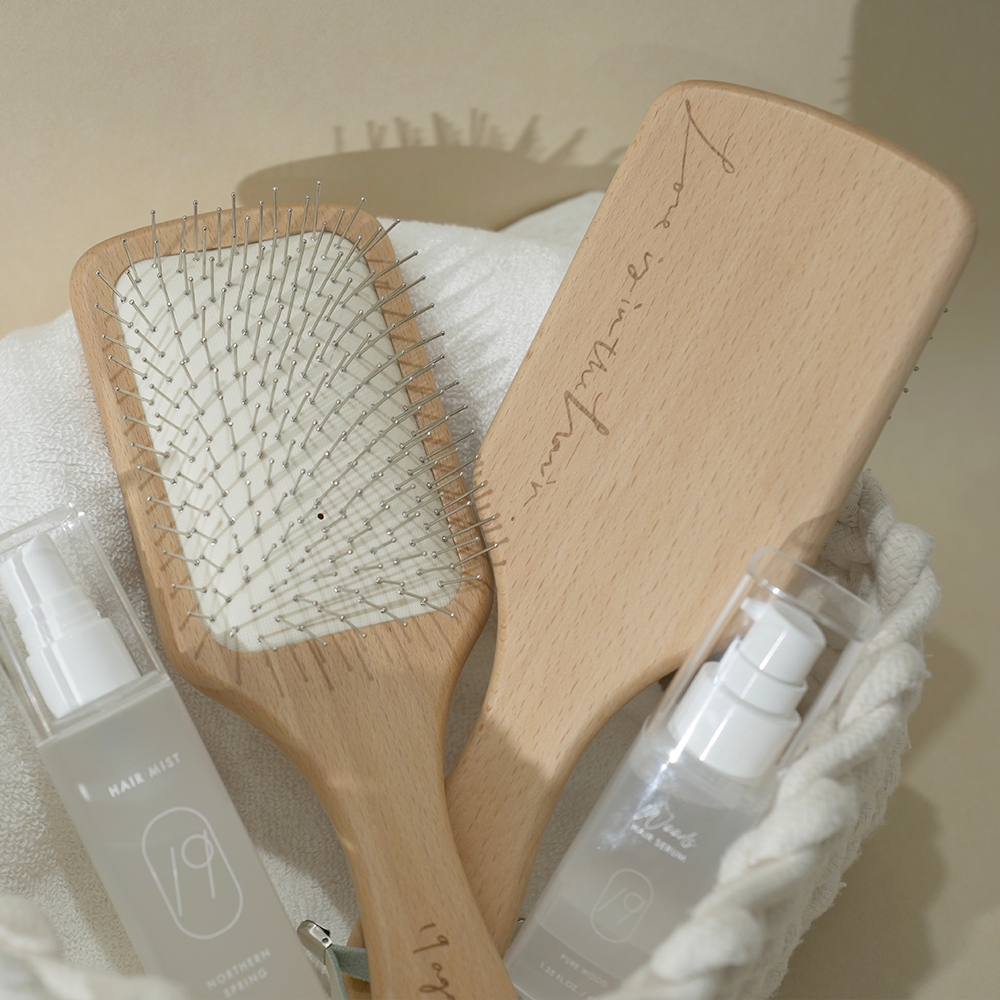 19again柔順舒壓氣墊梳/ Love is in the hair eslite誠品