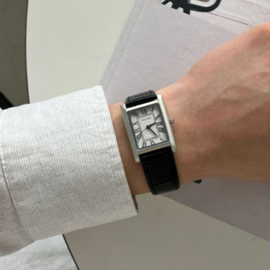 【Metanoia】韓國設計 方形時尚手錶
