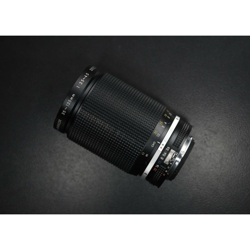 【經典古物】Nikon Zoom Nikkor 35-135mm F3.5 Macro 手動鏡頭 微距 望遠變焦鏡