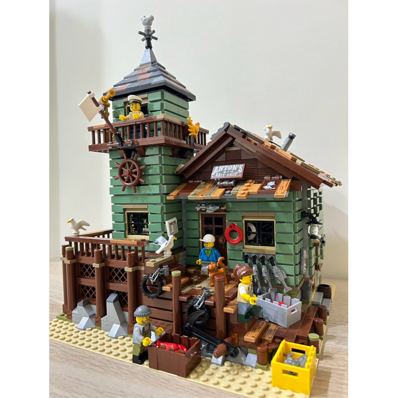 Lego 21310老漁屋（已拼）+防塵壓克力盒