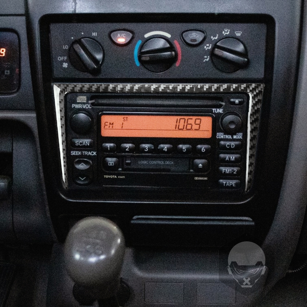 【台灣出貨】碳纖維 豐田 Toyota Tacoma 01-04 收音機外框貼 貼 改裝 卡夢 內裝 汽車貼紙