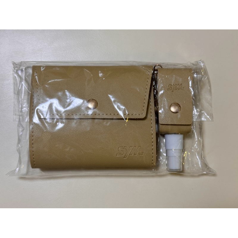 SYM三陽 原廠活動紀念品 禮品 皮革鑰匙包+酒精噴罐 組合 皮革口罩收納包 口罩收納包 口罩收納袋 口罩收納夾 酒精瓶