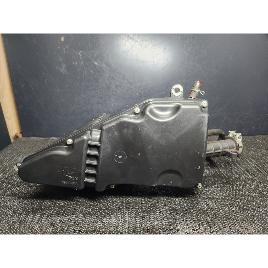 FZS 150 V3 空濾盒 空濾總成 原廠 零件 中古 二手 殺肉 山葉 YAMAHA FZS150