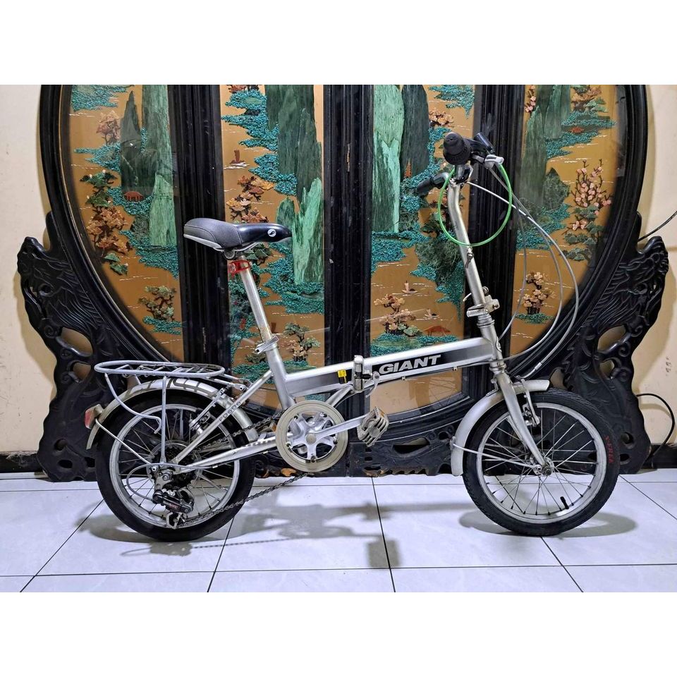 捷安特 giant 16吋fd606 shimano 6段變速折疊腳踏車附燈鎖桃園自取適合身高140-160.